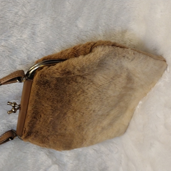 Kangaroo Fur hand bag - Picture 5 of 11